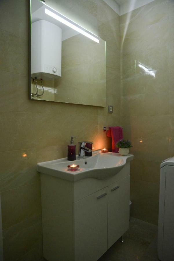 Apartmani Olujic 이모츠키 외부 사진
